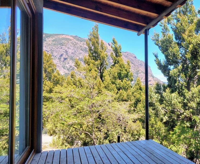 Casa Con Vista Al Lago Y Cerros * San Carlos de Bariloche